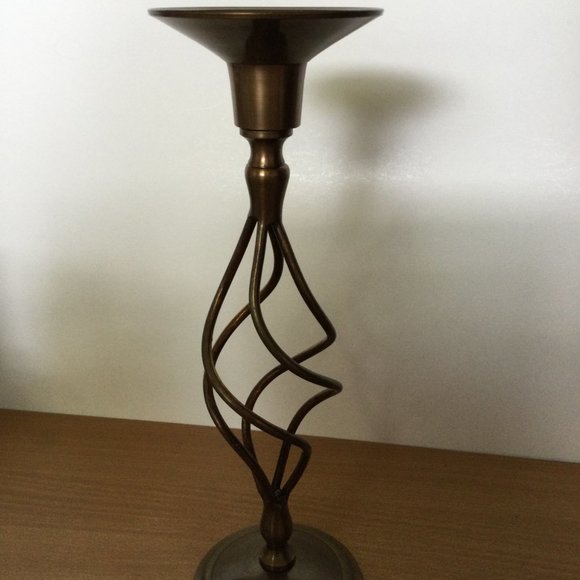 Vintage solid brass twisted spiral candleholder - Picture 2 of 5